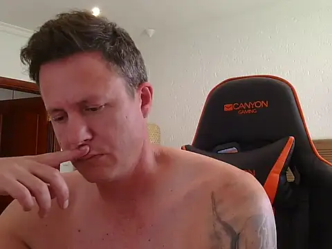 TroyDieselXXX's cam snapshot