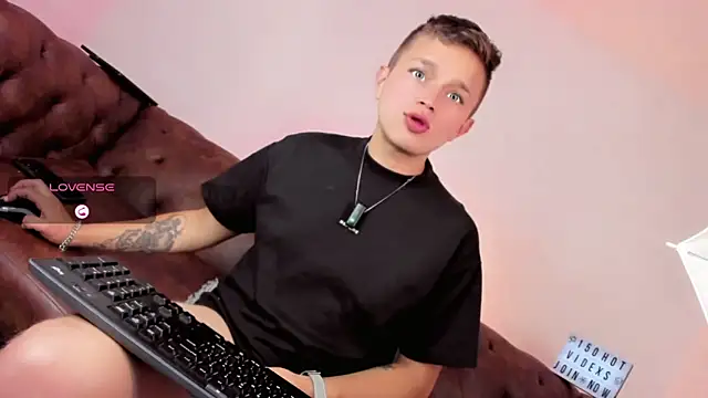 Tim_wolf live sex cam