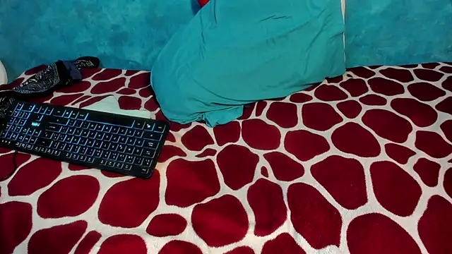 Sky_Wild's cam snapshot