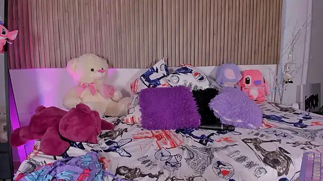 Hayley-Fox's cam snapshot