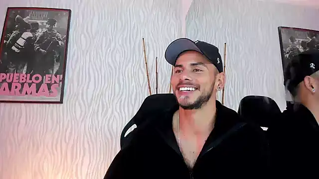 dylan_jacobx's cam snapshot