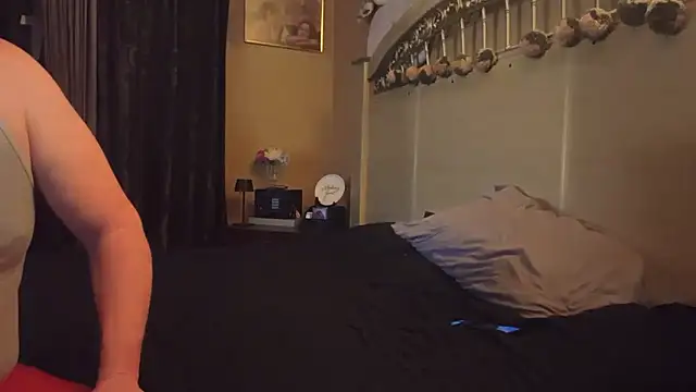 Daddyngirl69169's cam snapshot