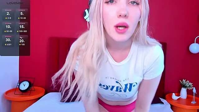 Fluffy_Monica live sex cam