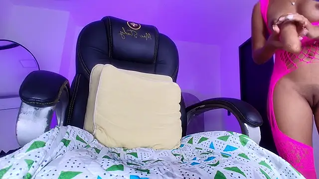 naomi_kyse live sex cam