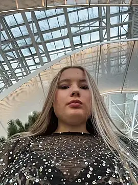 VineraSweet's cam snapshot