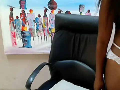 TallDivaNoir's cam snapshot