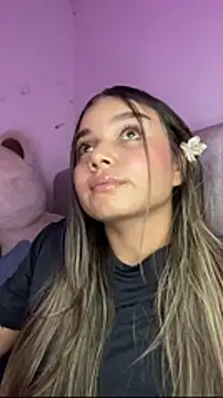 AnnyLopezzz_'s cam snapshot