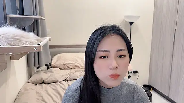 BabyOneDaily's cam snapshot