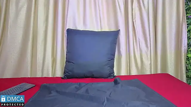 ahsly_Zam live sex cam