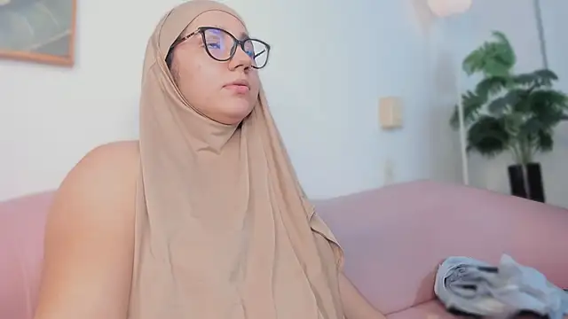 Ayha_khalaf live sex cam