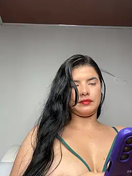 Tamaraa_wet live sex cam