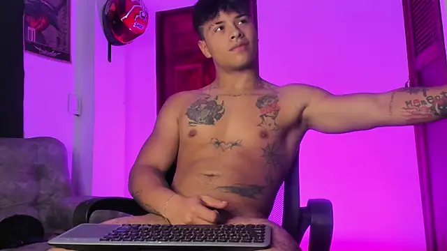 Dominic_Biker__ live sex cam