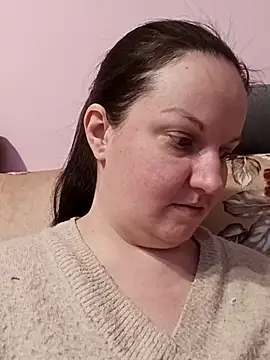 BustyLadyAlma live sex cam