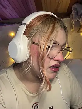 Sophia_Weest99 live sex cam