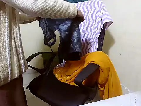 Shivani-Gupta's cam snapshot