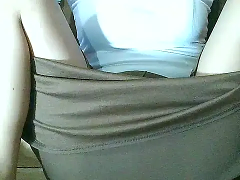 YummyPinay1893 live sex cam