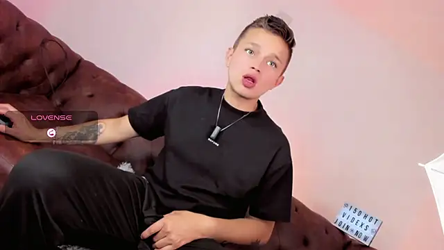 Tim_wolf live sex cam