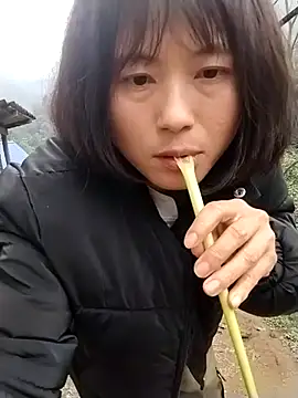 linda_bae00's cam snapshot