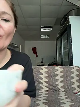 _Mila_Love's cam snapshot