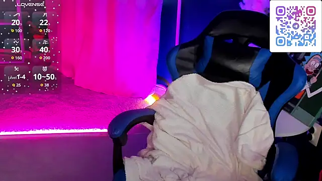 AngelWisee's cam snapshot