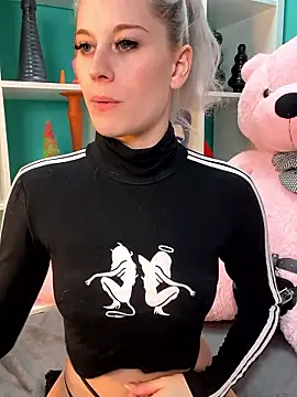 TheRealJessyLey live sex cam