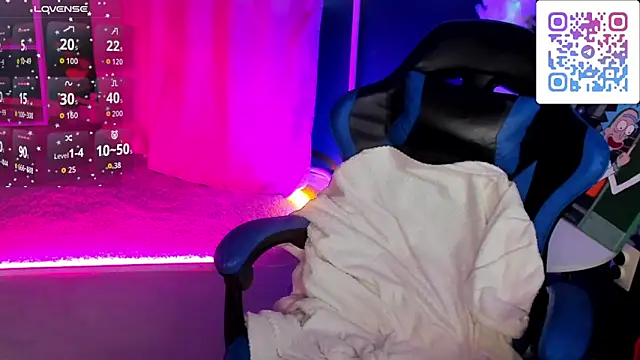 AngelWisee's cam snapshot