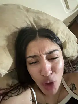 Jennyvignaduzzo's cam snapshot