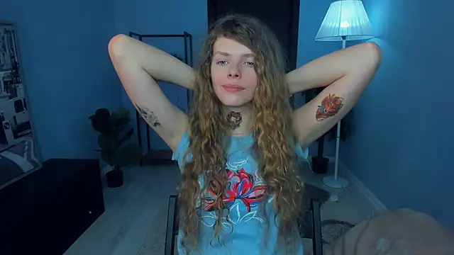 RayaNenlia's cam snapshot