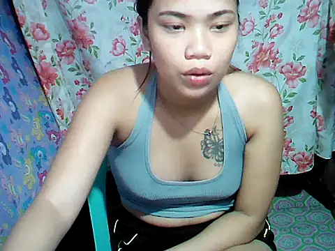 Milkytits_Yum00's cam snapshot