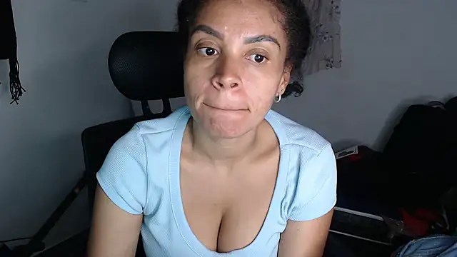 shayna_cute's cam snapshot