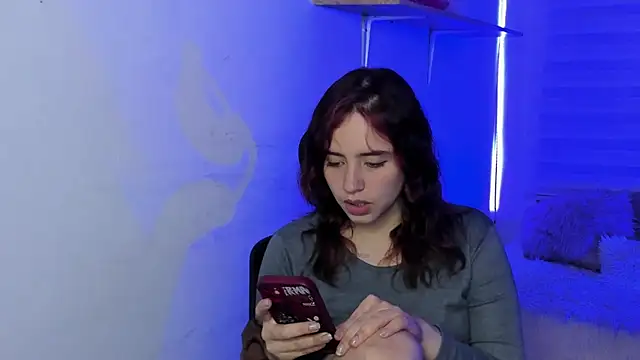 Emily_Lindey's cam snapshot