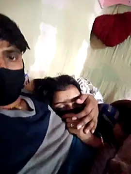 Desipari_777 live sex cam