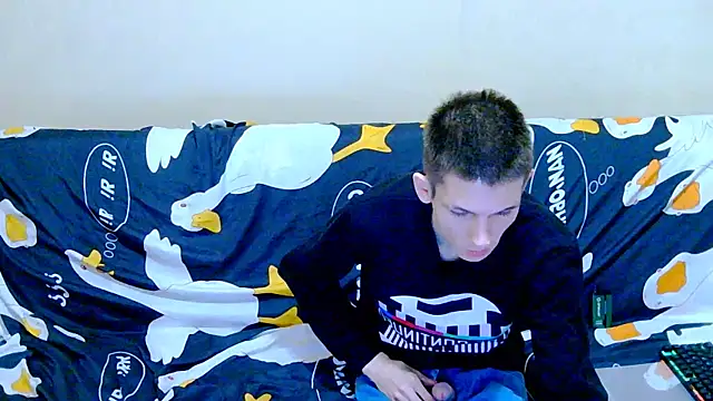 Lester_Broo live sex cam