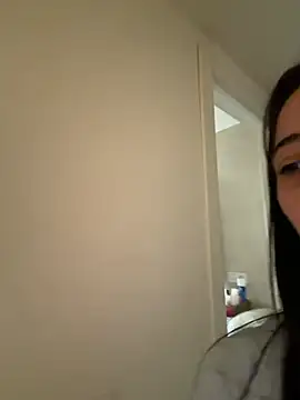 SOFIASWEETSECRETT live sex cam