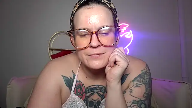 quinnmariexo live sex cam