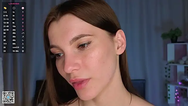 LaveraMeling live sex cam