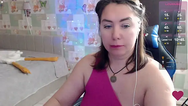 Korolek12 live sex cam
