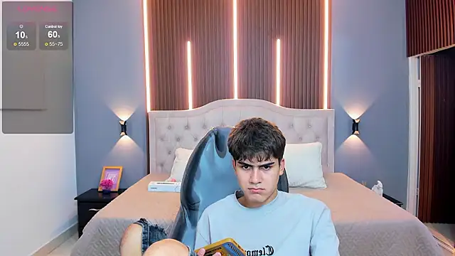 Tommy18__ live sex cam