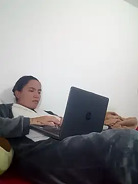 phoop_lilaa's cam snapshot