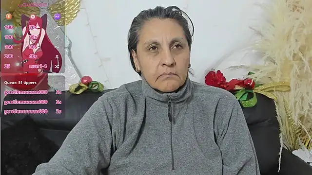 merlyna_goldens live sex cam