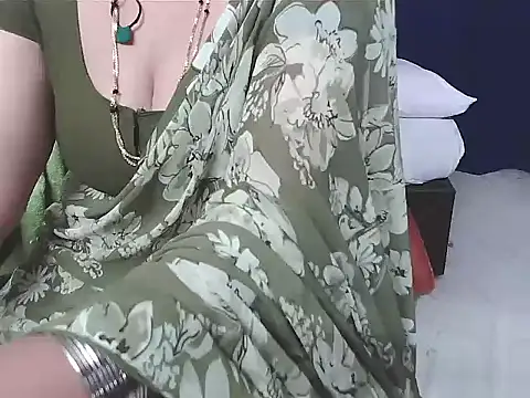 sunitha-3's cam snapshot