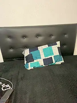 valepradaoficial's cam snapshot