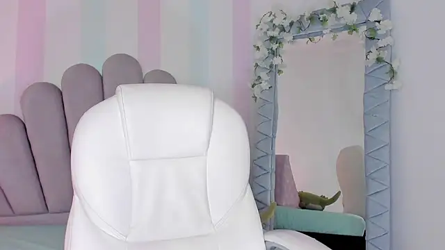 Luna_kiss_18's cam snapshot