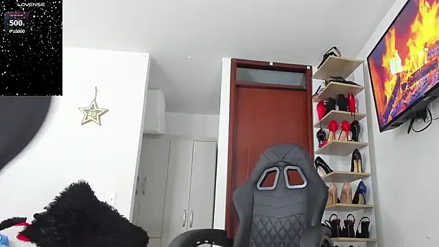 SophieBaker__ live sex cam