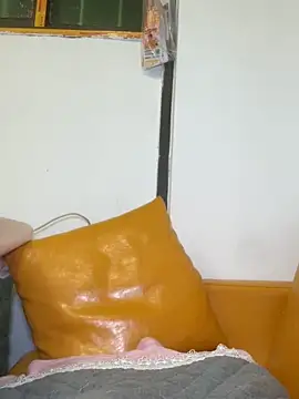 luna-sisi's cam snapshot