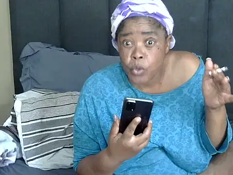 bigsexymama2's cam snapshot