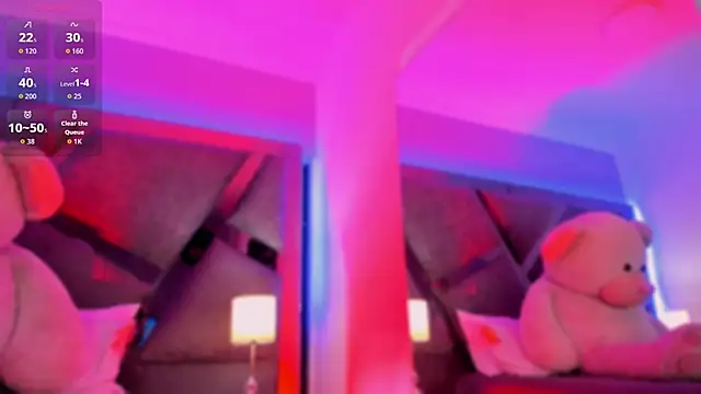 Charlotteinpole live sex cam