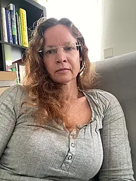 AnnikaRose live sex cam