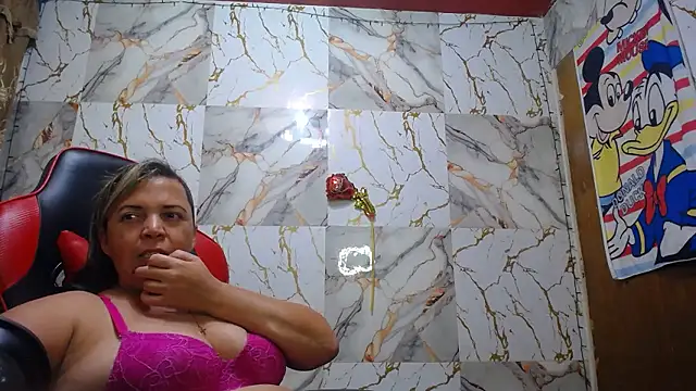 alina_maturehot live sex cam