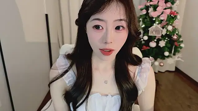 Onecutelittle live sex cam